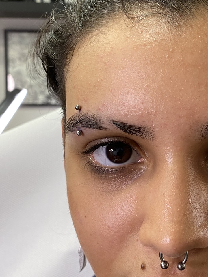 Procés de piercing a The Black Cat Tattoo